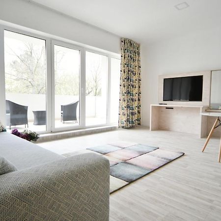 Moment Apartments Szolnok Ngoại thất bức ảnh