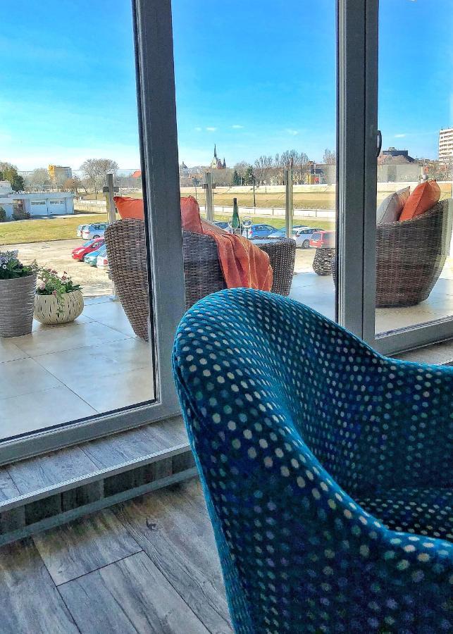 Moment Apartments Szolnok Ngoại thất bức ảnh