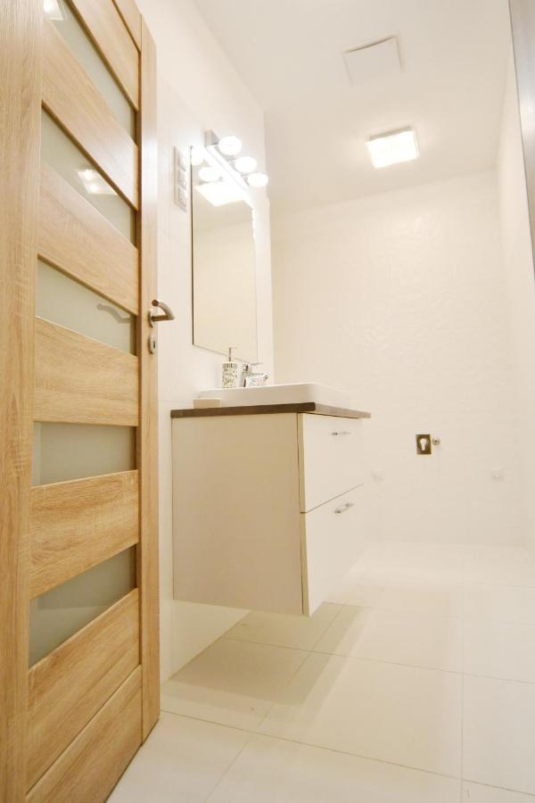 Moment Apartments Szolnok Ngoại thất bức ảnh