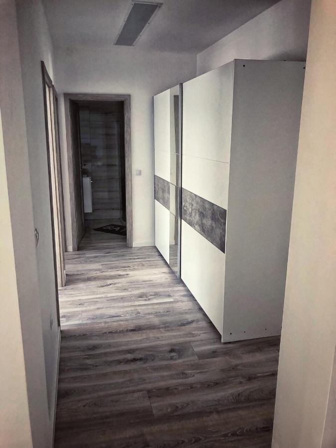 Moment Apartments Szolnok Ngoại thất bức ảnh