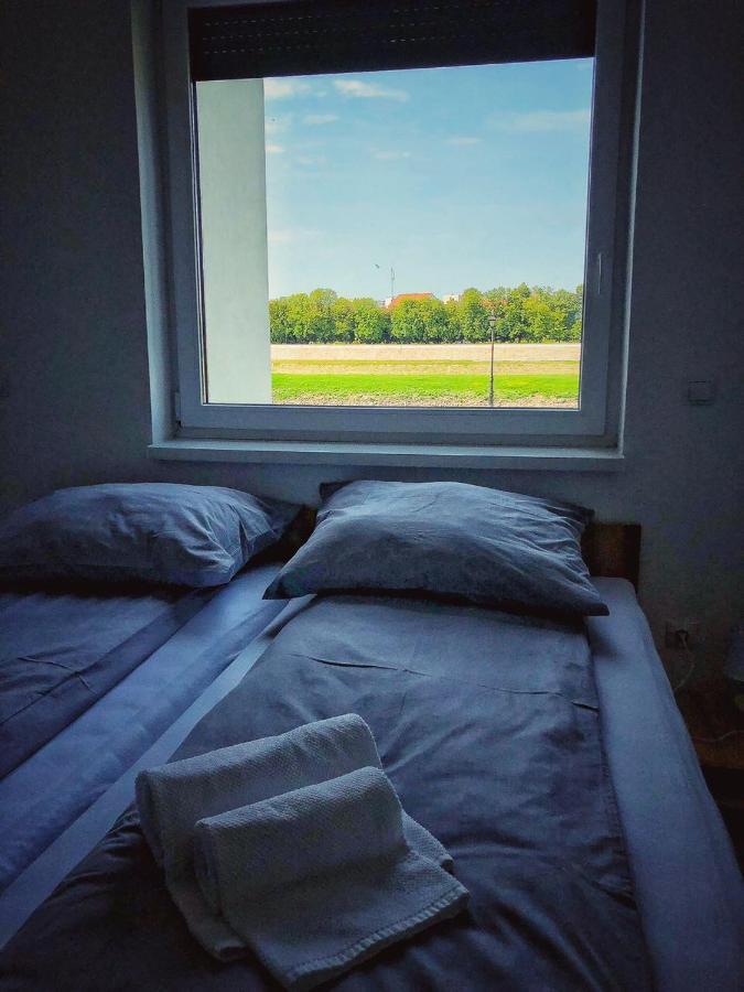 Moment Apartments Szolnok Ngoại thất bức ảnh