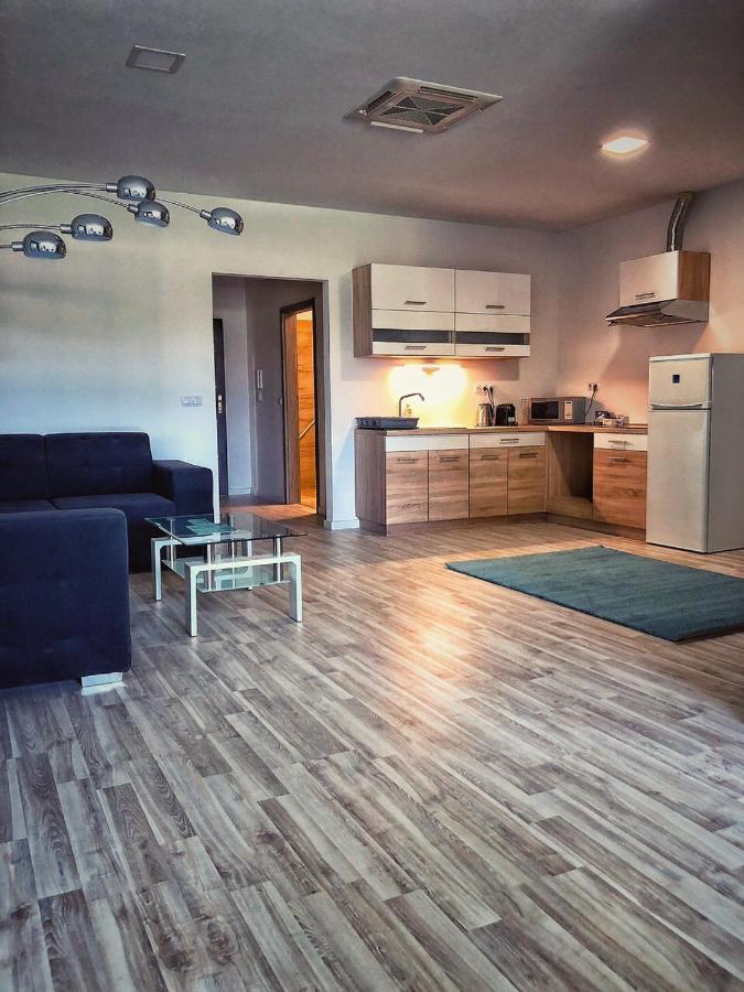 Moment Apartments Szolnok Ngoại thất bức ảnh