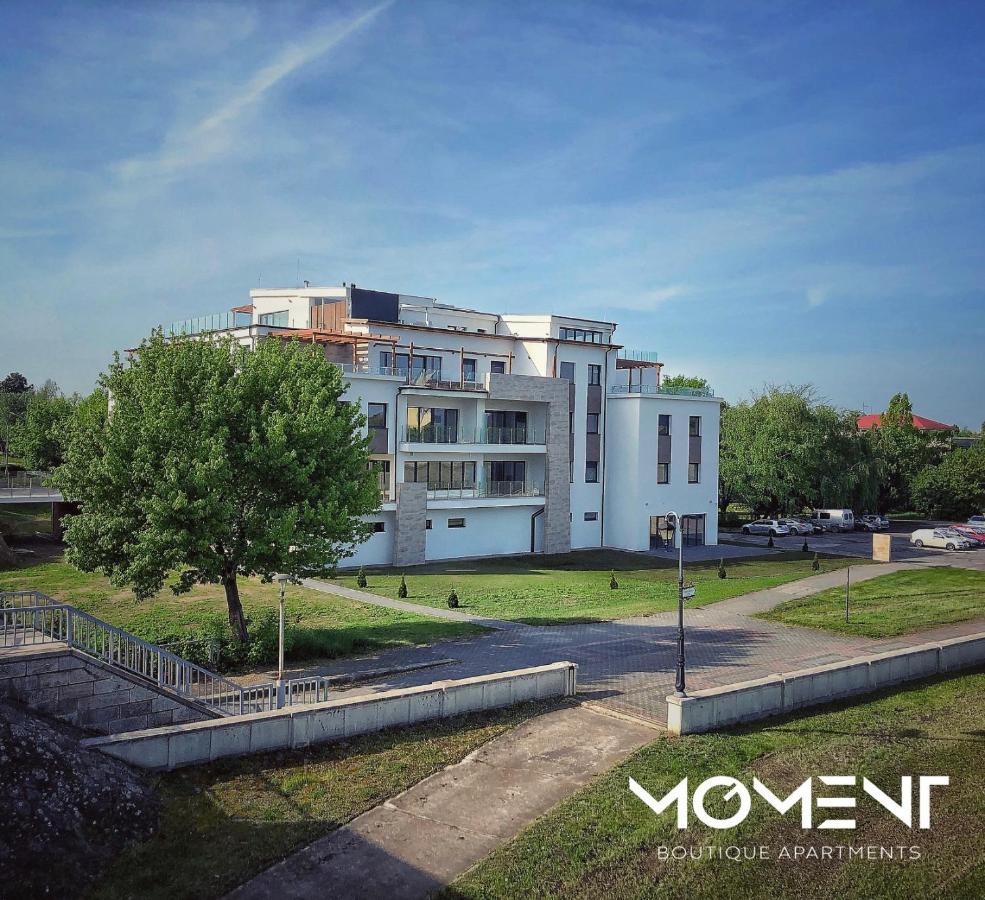 Moment Apartments Szolnok Ngoại thất bức ảnh